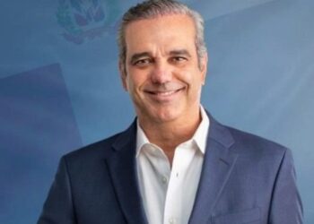 Presidente Luis Abinader felicita a mandatario electo de Colombia