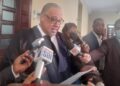 Denuncian abusos y persecusión del superintendente electricidad