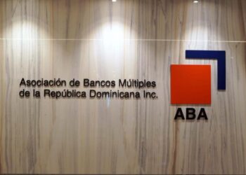 Bancos múltiples redujeron más de 4 % sus márgenes de intermediación en 2022
