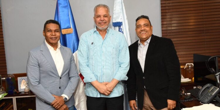 EGEHID recibió la visita de los destacados humoristas dominicanos Raymond Pozo y Miguel Cespedes.