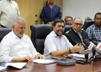 Firman acuerdo para extracción regulada de sedimentos de la cola de la presa de Valdesia