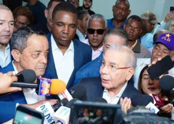 Danilo reitera que en la reunión nunca propuso una reforma fiscal