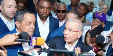 Danilo reitera que en la reunión nunca propuso una reforma fiscal