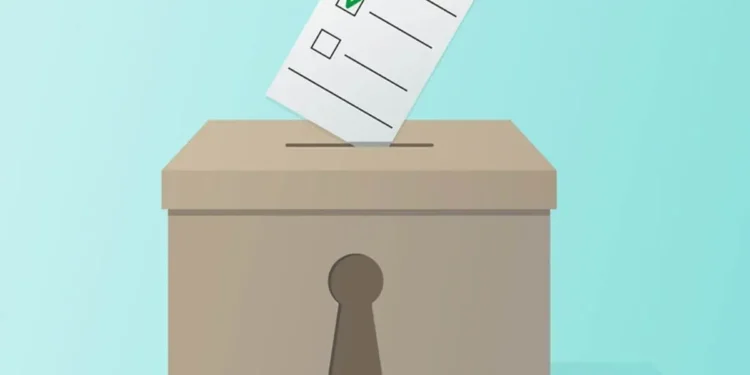 Jurados electorales de Perú inician el recuento de votos de actas observadas en comicios