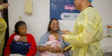 Piel con piel: la medicina que está cambiando la vida de bebés en RD