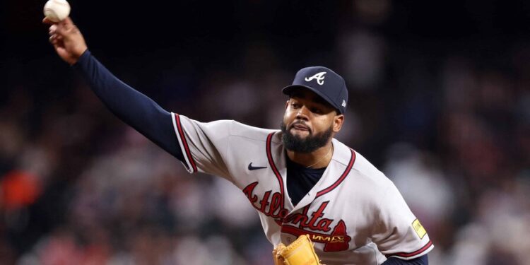 Tras la suspensión, Reynaldo López busca mantener su brazo efectivo y evitar enfriarse