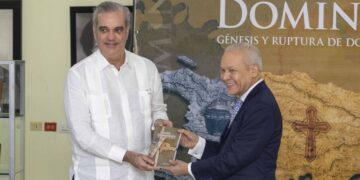 Rafael Núñez se adentra en los orígenes de la isla en su libro Santo Domingo
